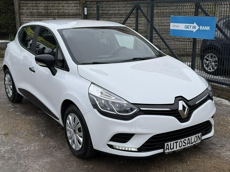 Używany Renault Clio IV 90 KM (66 kW) 2019 Biały Hatchback