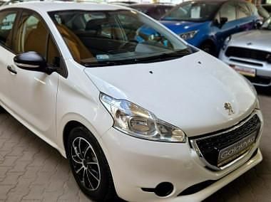 Biały Używany 2014 Peugeot 208 Hatchback | 20 900 zł (Uczciwa cena) - Obraz 1/3