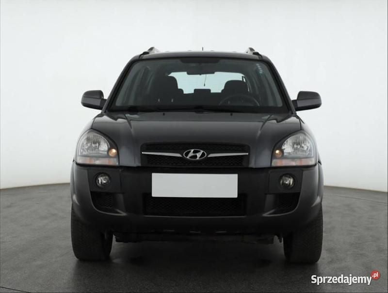 Szary Używany 2008 Hyundai Tucson SUV | 21 999 zł (Uczciwa cena) - Obraz 1/4