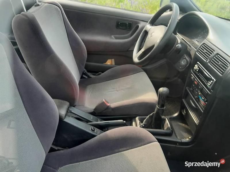 Używany Nissan 100 NX 1992 Coupe