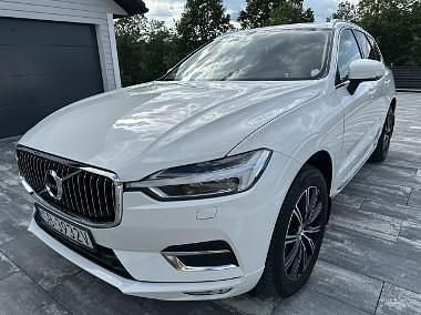 Biały Używany 2018 Volvo XC60 Inscription SUV | 125 000 zł - Obraz 1/4