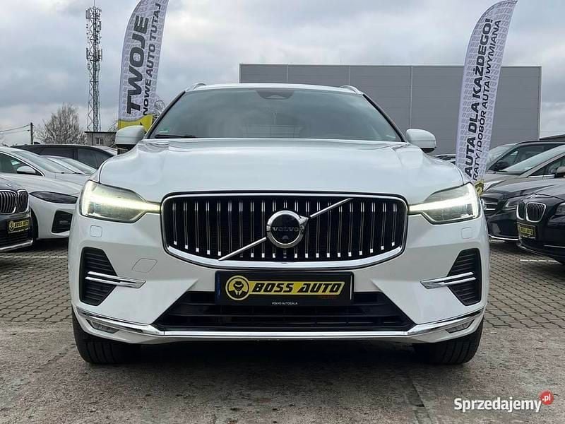 Czarny Używany 2023 Volvo XC60 SUV | 160 000 zł (Uczciwa cena) - Obraz 1/4