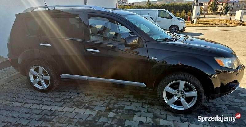 Używany Mitsubishi Outlander 140 KM (102 kW) 2007 SUV