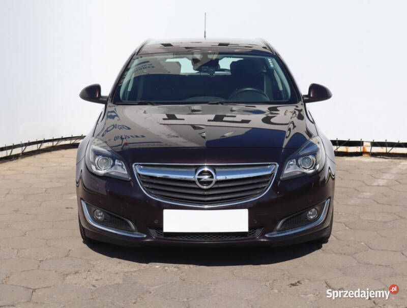Bordowy Używany 2016 Opel Insignia Hatchback | 37 999 zł (Dobra cena) - Obraz 1/4