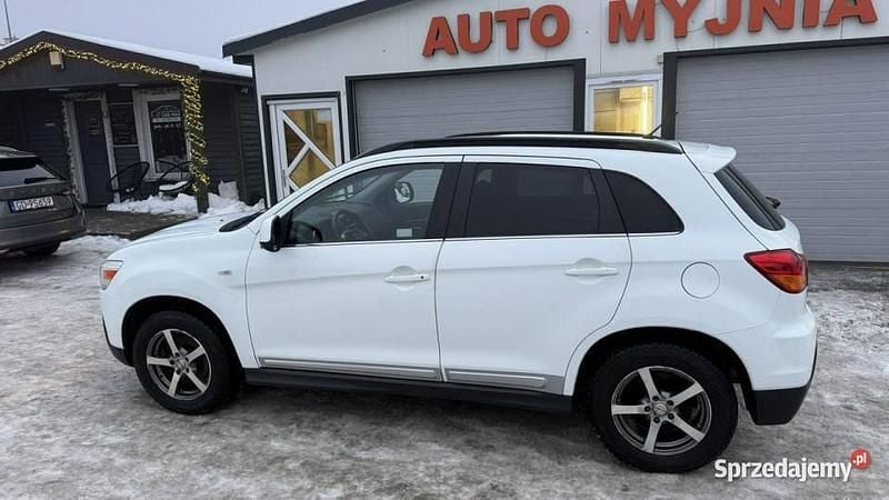 Używany Mitsubishi ASX 150 KM (110 kW) 2011 Biały SUV