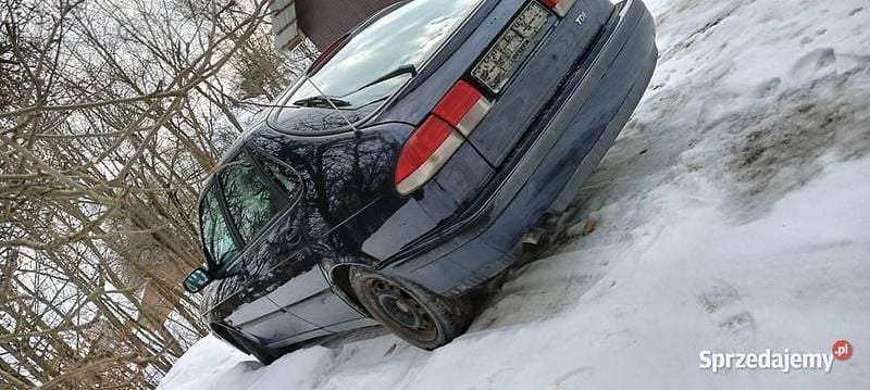 Używany Saab 9-3 1999 Granatowy Hatchback