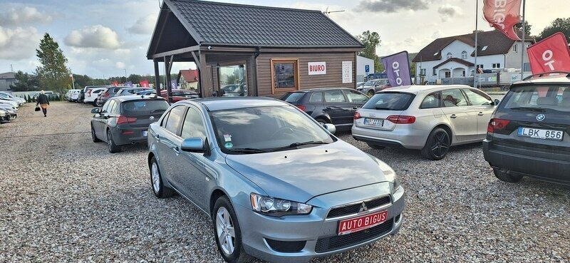 Używany Mitsubishi Lancer 109 KM (80 kW) 2010 Szary Sedan/Limuzyna