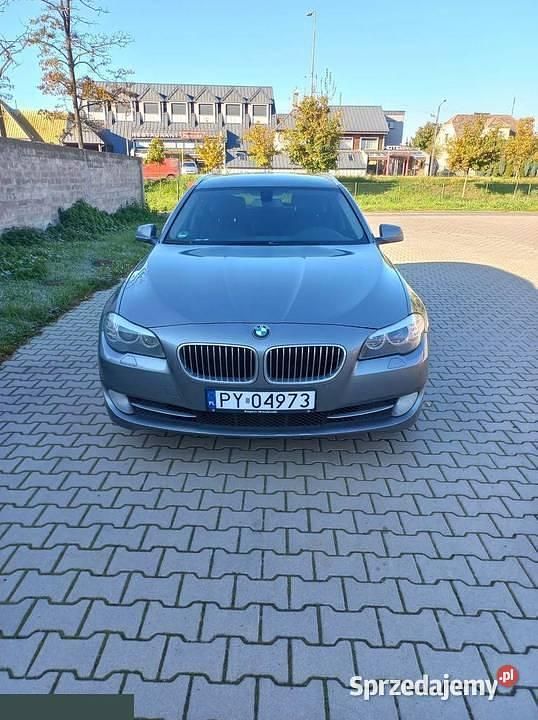 Szary Używany 2013 BMW 520 Kombi | 39 900 zł (Super Cena) - Obraz 1/4