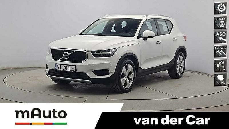 Biały Używany 2021 Volvo XC40 Momentum SUV | 109 900 zł (Dobra cena) - Obraz 1/4