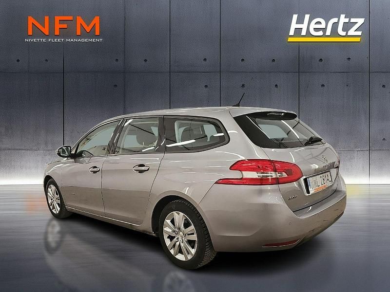 Używany Peugeot 308 SW Active 130 KM (95 kW) 2019 Szary (metalik) Kombi