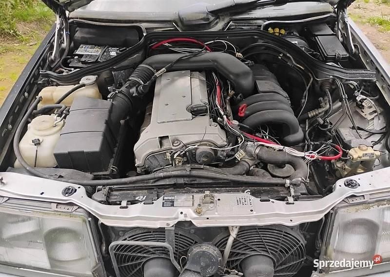 Używany 1992 Mercedes E320 Coupe | 14 900 zł - Obraz 1/4