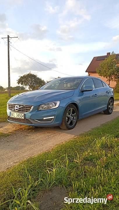 Używany Volvo S60 2015 Niebieski Sedan/Limuzyna