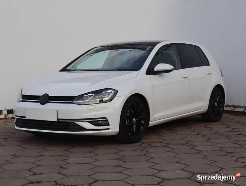 Używany VW Golf VII 2017 Biały Hatchback