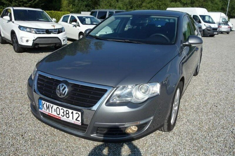 Używany VW Passat 140 KM (102 kW) 2006 Szary (metalik) Sedan/Limuzyna