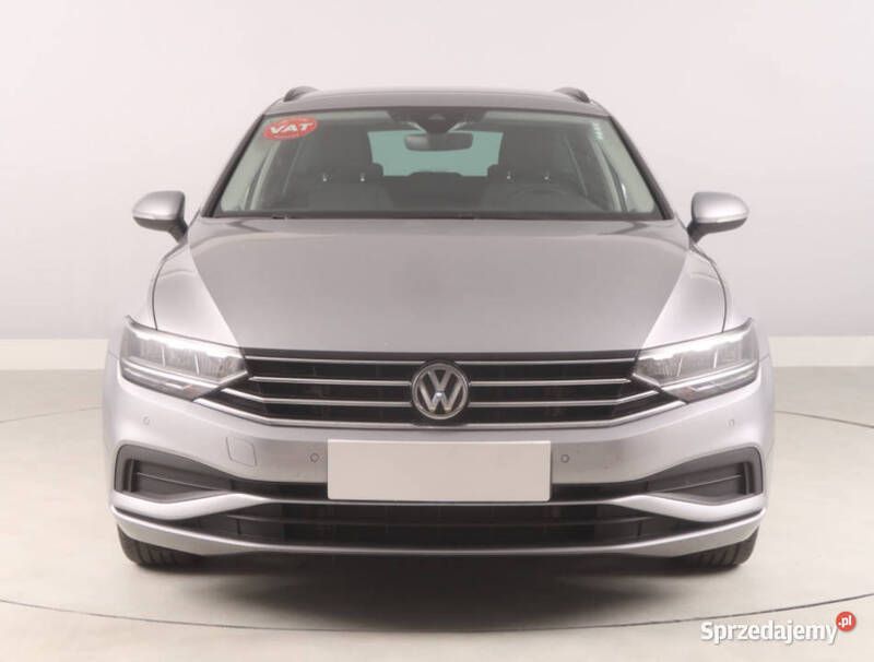 Szary Używany 2019 VW Passat Kombi | 68 999 zł (Dobra cena) - Obraz 1/4