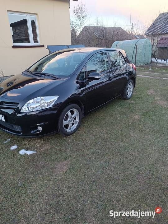 Czarny Używany 2011 Toyota Auris Hatchback | 25 500 zł (Uczciwa cena) - Obraz 1/4
