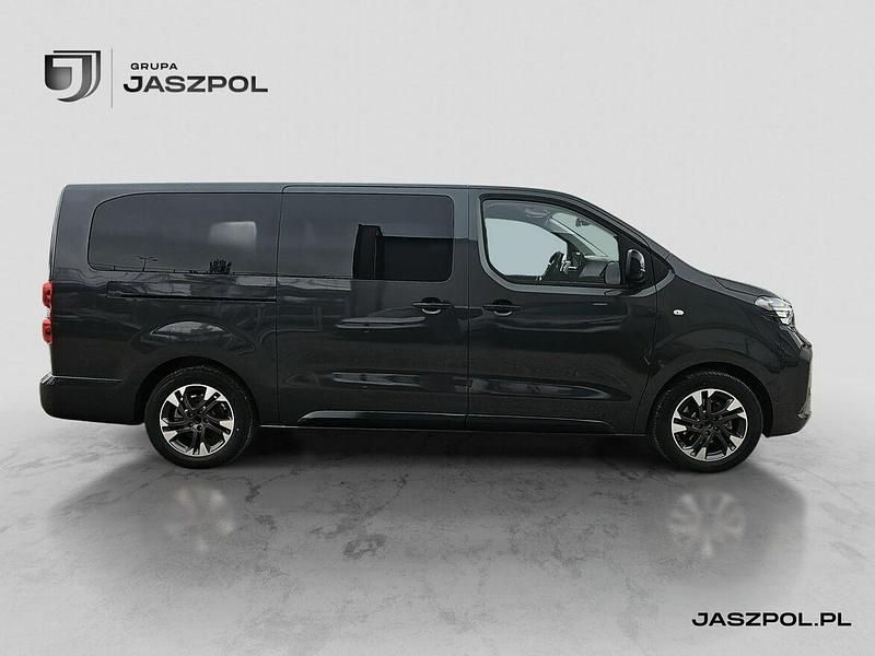 Nowe Opel Zafira Business 2025 Szary Minivan