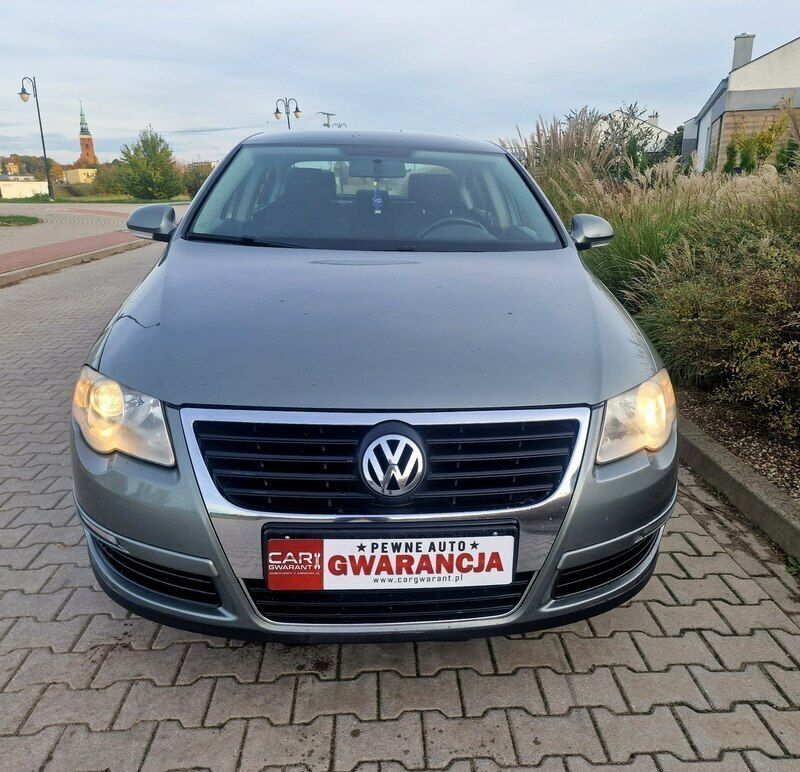 Używany VW Passat Comfortline 150 KM (110 kW) 2007 Zielony jasny (metalik) Sedan/Limuzyna