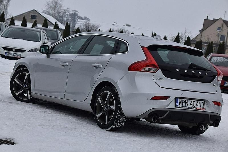 Używany Volvo V40 R-Design 116 KM (85 kW) 2013 Szary Kombi