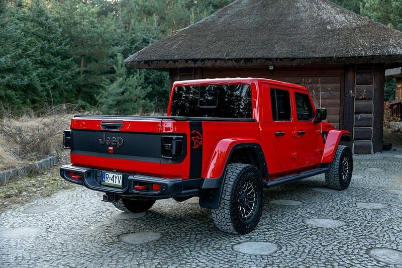 Używany Jeep Gladiator Rubicon 290 KM (213 kW) 2022 Czerwony Pickup