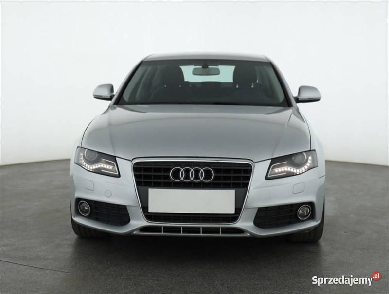 Srebrny Używany 2008 Audi A4 Sedan/Limuzyna | 24 499 zł (Uczciwa cena) - Obraz 1/4