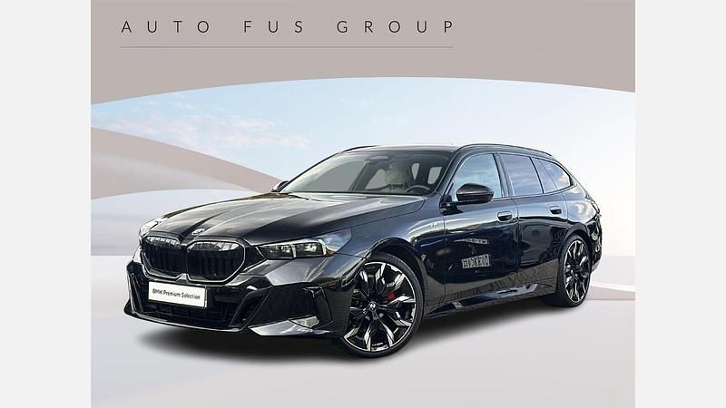 Używany BMW 520 Comfort Edition 197 KM (144 kW) 2024 Czarny szafir metalizowany Kombi