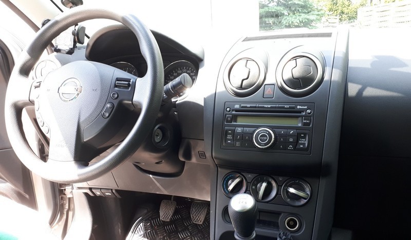 Sprzedany Nissan Qashqai bezwypadkowy, ., używany 2010, km