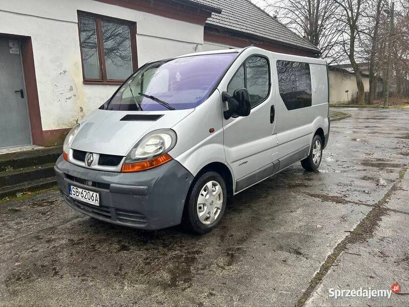 Srebrny Używany 2005 Renault Trafic Van | 15 900 zł (Uczciwa cena) - Obraz 1/4