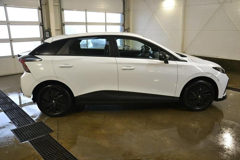 Używany MG MG4 EV 125 kW (170 KM) 2023 Biały Hatchback