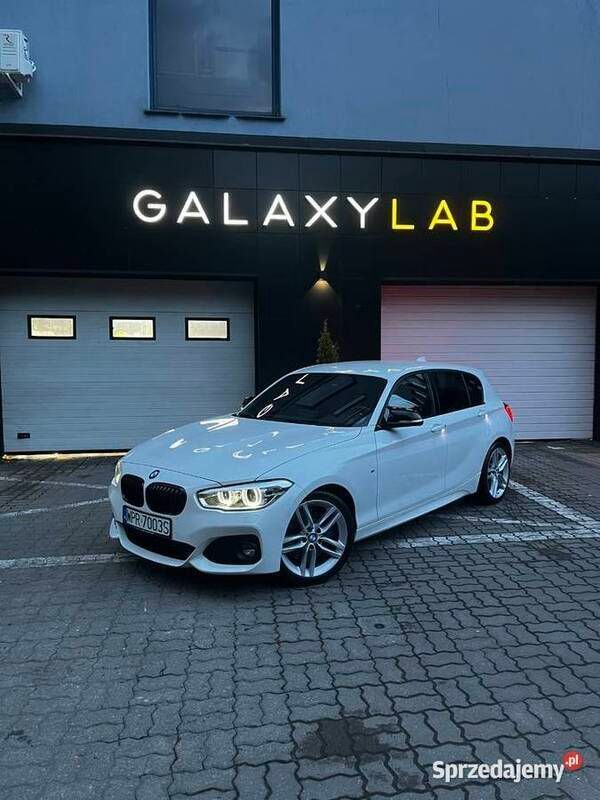 Biały Używany 2016 BMW 125 M Sport Hatchback | 78 000 zł - Obraz 1/4