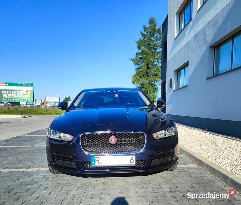Niebieski Używany 2016 Jaguar XE Sedan/Limuzyna | 65 900 zł (Uczciwa cena) - Obraz 1/4