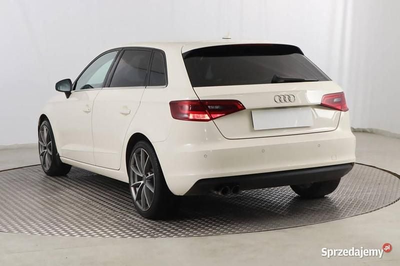 Używany Audi A3 2014 Biały Hatchback