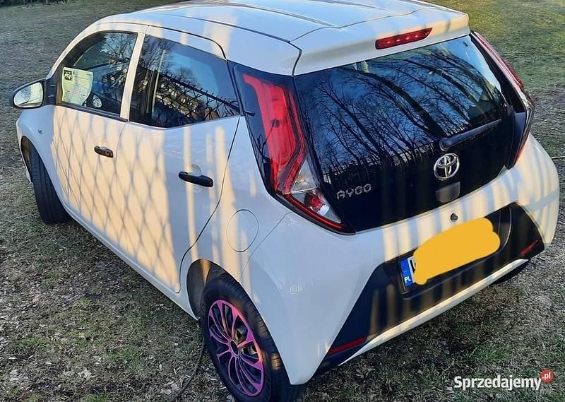 Używany 2018 Toyota Aygo Hatchback | 33 000 zł (Uczciwa cena) - Obraz 1/4