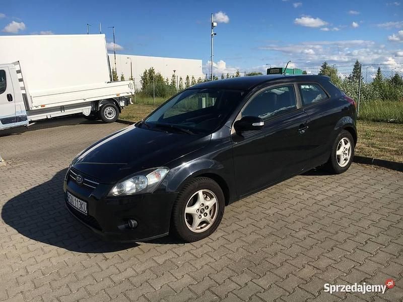 Używany Kia ProCeed 2010 Czarny Hatchback
