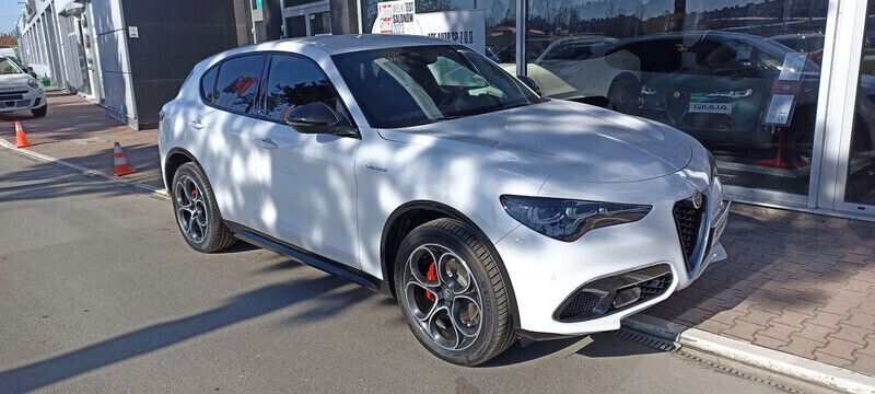 Używany Alfa Romeo Stelvio Veloce 280 KM (205 kW) 2024 Lakier pastelowy alfa white SUV