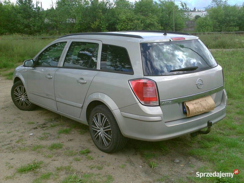 Srebrny Używany 2005 Opel Astra Sedan/Limuzyna | 5600 zł - Obraz 1/4