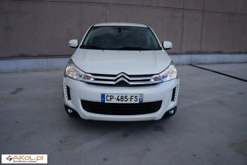 Używany Citroën C4 Aircross 150 KM (110 kW) 2012 Biały SUV