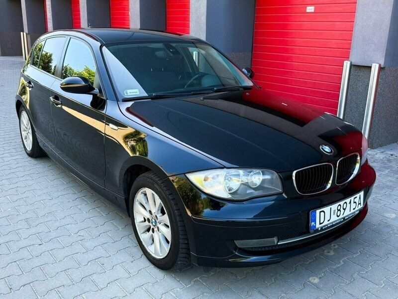 Używany BMW 116 116 KM (85 kW) 2007 Czarny (metalik) Hatchback
