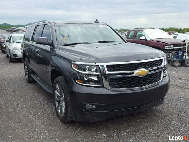 Używany Chevrolet Suburban 2017 Czarny SUV