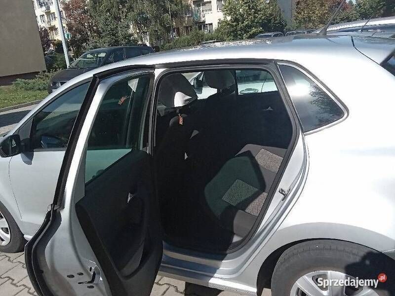Używany VW Polo 2012 Srebrny Sedan/Limuzyna