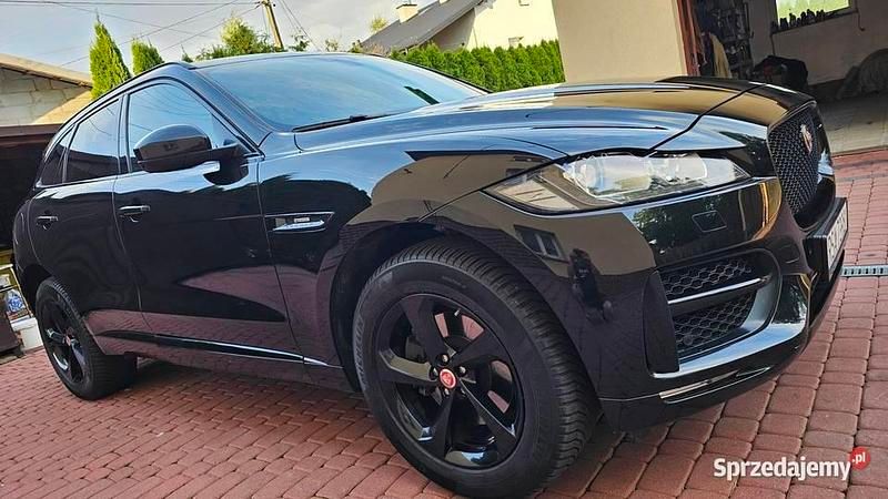 Używany Jaguar F-Pace R-Sport 2018 Czarny SUV