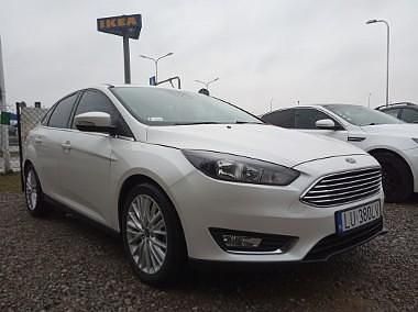 Biały Używany 2017 Ford Focus Sedan/Limuzyna | 39 900 zł (Super Cena) - Obraz 1/4