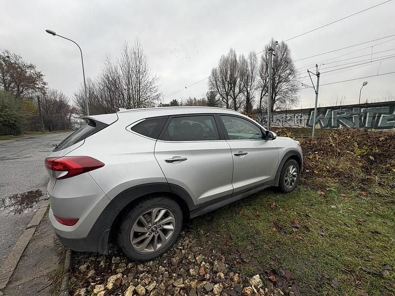 Srebrny Używany 2015 Hyundai Tucson SUV | 48 100 zł (Uczciwa cena) - Obraz 1/4