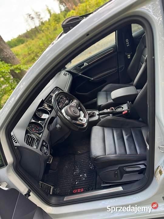 Używany 2021 VW Golf VIII GTI | 77 000 zł - Obraz 1/4