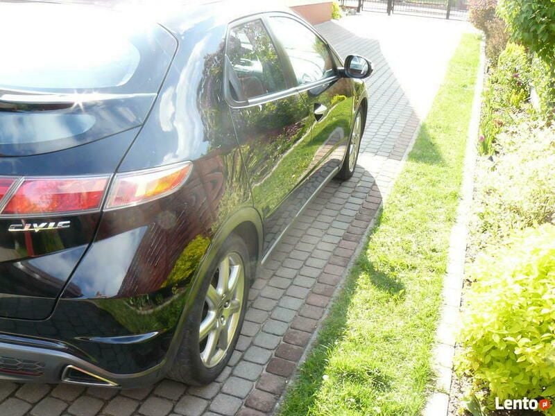 Używany Honda Civic 140 KM (102 kW) 2007 Czarny Hatchback