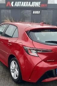 Używany Toyota Corolla 98 KM (72 kW) 2023 Bordowy Hatchback