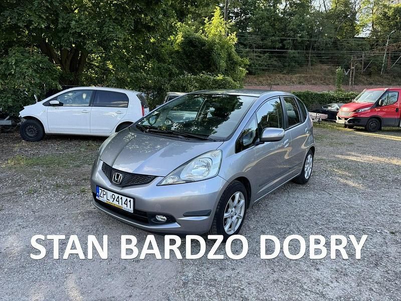 Szary Używany 2009 Honda Jazz Hatchback | 15 900 zł (Uczciwa cena) - Obraz 1/4