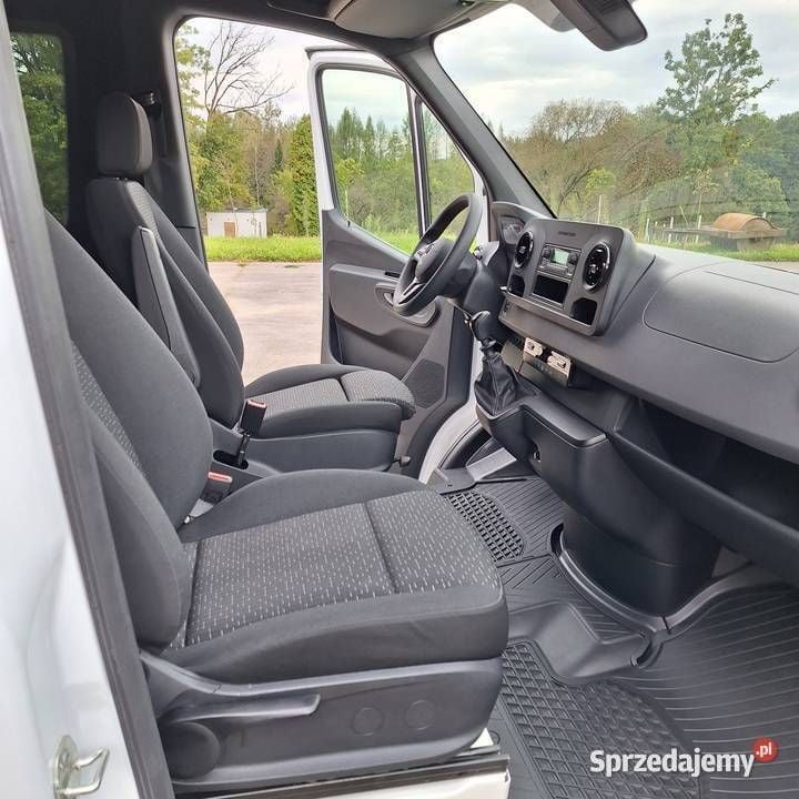 Używany Mercedes Sprinter 170 KM (125 kW) 2024 Biały Van