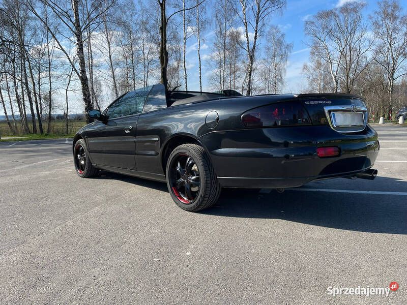 Czarny Używany 2004 Chrysler Sebring Cabriolet Kabriolet | 18 000 zł - Obraz 1/4