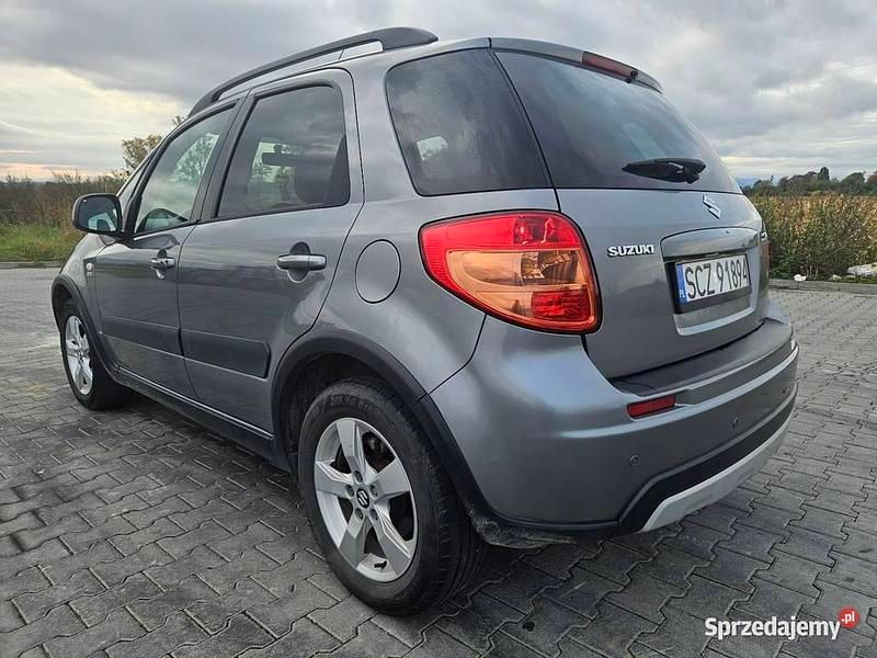 Używany Suzuki SX4 2010